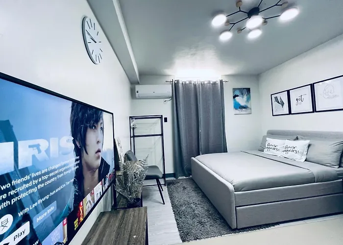 Cozy Unit Near Mactan Airport Furnish With Wifi, Netflix, Pool *