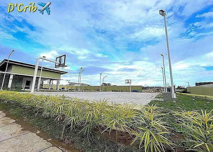 Cozy Unit Near Mactan Airport Furnish With Wifi, Netflix, Pool Apartment Lapu-Lapu City